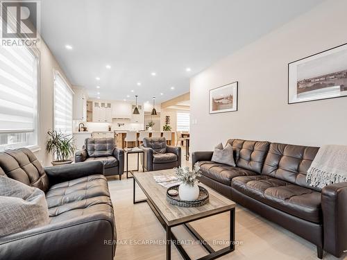 3390 Fox Run Circle, Oakville (Bronte West), ON - Indoor Photo Showing Living Room