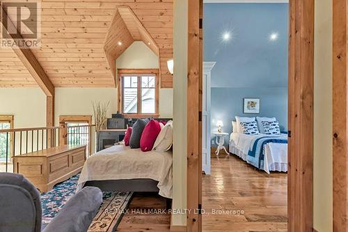 136 Snowbridge Way, Blue Mountains (Blue Mountain Resort Area), ON - Indoor Photo Showing Bedroom