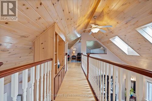 1622 Houseys Rapids Road, Gravenhurst, ON - Indoor Photo Showing Other Room