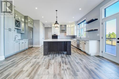 6577 3Rd Line, New Tecumseth, ON - Indoor Photo Showing Kitchen With Upgraded Kitchen