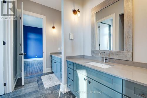 6577 3Rd Line, New Tecumseth, ON - Indoor Photo Showing Bathroom