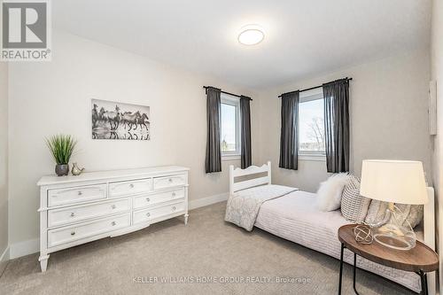 9432 Wellington Rd 124, Erin, ON - Indoor Photo Showing Bedroom