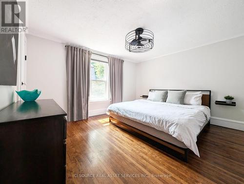 260 Colborne Street W, Orillia, ON - Indoor Photo Showing Bedroom