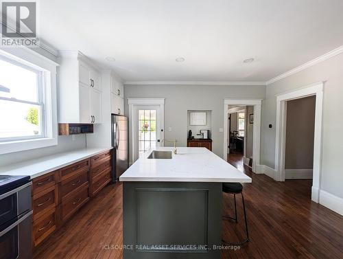 260 Colborne Street W, Orillia, ON - Indoor Photo Showing Kitchen