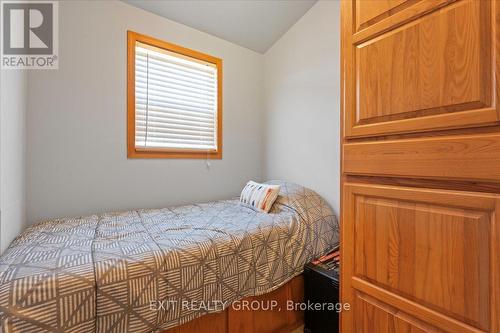 D10 - 153 County Road 27, Prince Edward County (Ameliasburgh), ON - Indoor Photo Showing Bedroom