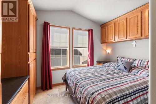 D10 - 153 County Road 27, Prince Edward County (Ameliasburgh), ON - Indoor Photo Showing Bedroom