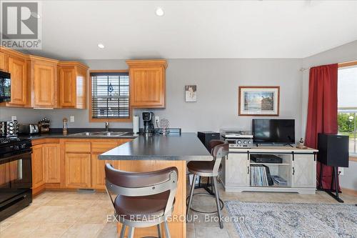 D10 - 153 County Road 27, Prince Edward County (Ameliasburgh), ON - Indoor Photo Showing Kitchen With Double Sink