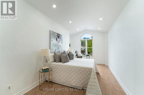 20 Empire Crescent, Clarington (Courtice), ON - Indoor Photo Showing Bedroom