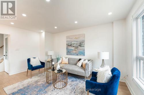 20 Empire Crescent, Clarington, ON - Indoor Photo Showing Living Room