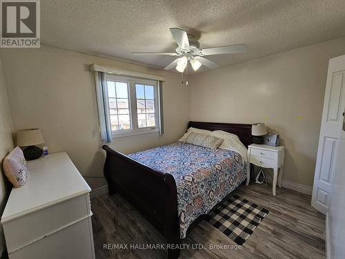 547 Dorchester Drive, Oshawa (Vanier), ON - Indoor Photo Showing Bedroom