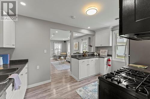 983 Ford, Windsor, ON - Indoor Photo Showing Kitchen