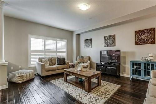 41 House Lane, Ancaster, ON - Indoor Photo Showing Living Room