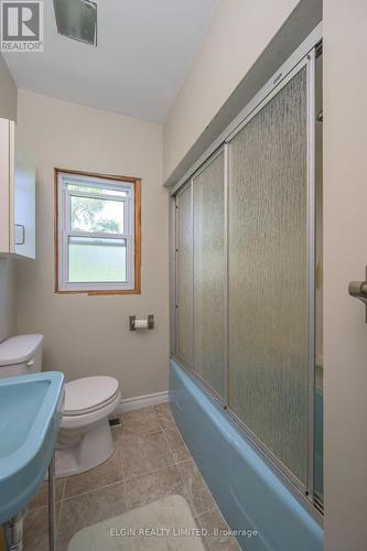 11209 Imperial Road, Malahide, ON - Indoor Photo Showing Bathroom