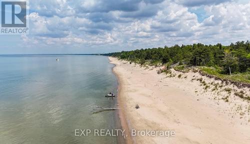 Pinery Provincial Park - 9928 Eric Street, Lambton Shores, ON 