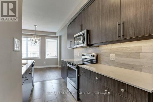 2092 Meadowgate Boulevard, London, ON - Indoor Photo Showing Kitchen