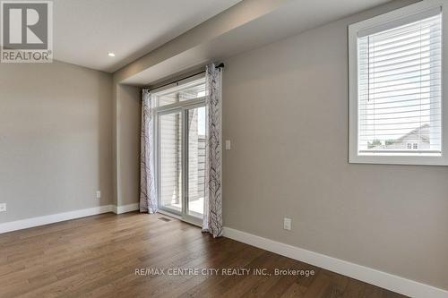 2092 Meadowgate Boulevard, London, ON - Indoor Photo Showing Other Room