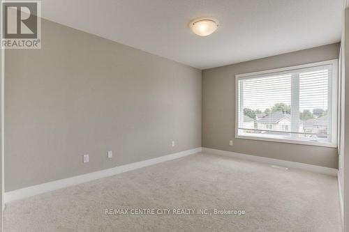 2092 Meadowgate Boulevard, London, ON - Indoor Photo Showing Other Room