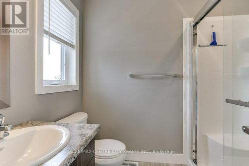 2092 Meadowgate Boulevard, London, ON - Indoor Photo Showing Bathroom