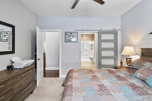 3847 Sonoma Pines Drive, West Kelowna, BC - Indoor Photo Showing Bedroom