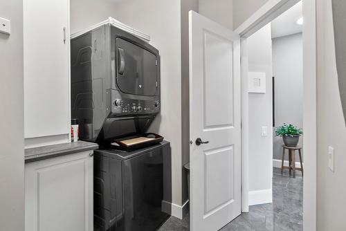 3847 Sonoma Pines Drive, West Kelowna, BC - Indoor Photo Showing Laundry Room