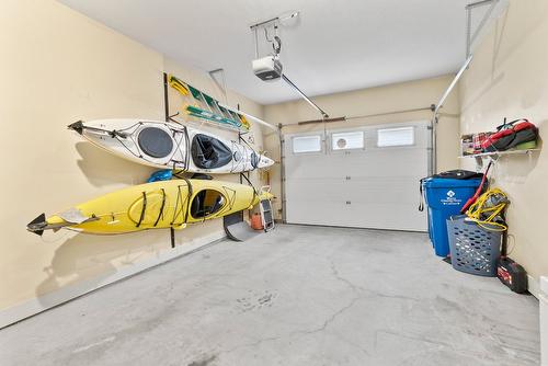 3847 Sonoma Pines Drive, West Kelowna, BC - Indoor Photo Showing Garage