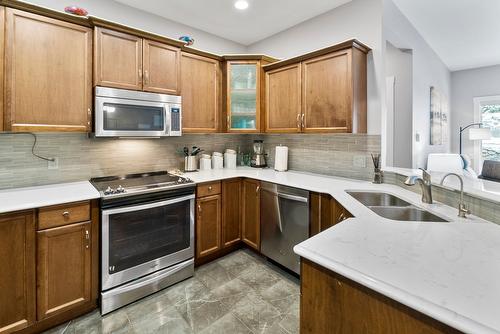 3847 Sonoma Pines Drive, West Kelowna, BC - Indoor Photo Showing Kitchen With Double Sink