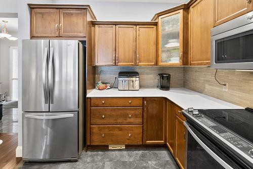 3847 Sonoma Pines Drive, West Kelowna, BC - Indoor Photo Showing Kitchen