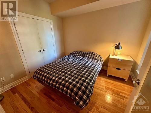 245 Kent Street Unit#407, Ottawa, ON - Indoor Photo Showing Bedroom