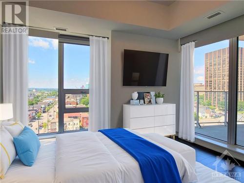 805 Carling Avenue Unit#801, Ottawa, ON - Indoor Photo Showing Bedroom