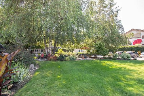 107-2300 Benvoulin Road, Kelowna, BC - Outdoor