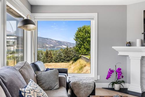 11158 Dakota Road, Lake Country, BC - Indoor Photo Showing Bedroom