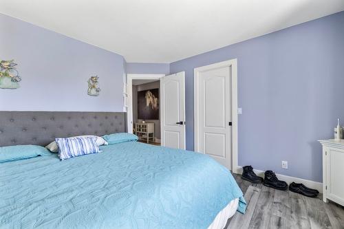 11158 Dakota Road, Lake Country, BC - Indoor Photo Showing Bedroom