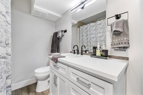 11158 Dakota Road, Lake Country, BC - Indoor Photo Showing Bathroom