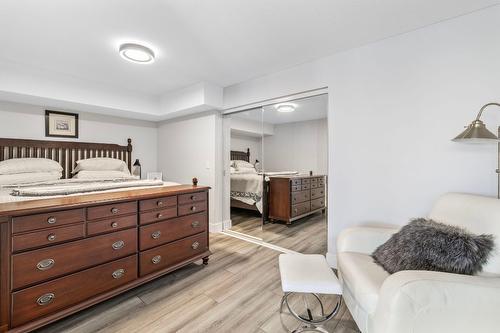 11158 Dakota Road, Lake Country, BC - Indoor Photo Showing Bedroom