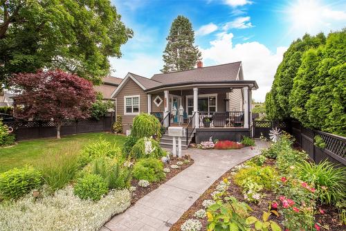 1881 Ethel Street, Kelowna, BC - Outdoor With Deck Patio Veranda With Facade