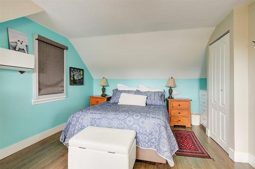 1881 Ethel Street, Kelowna, BC - Indoor Photo Showing Bedroom