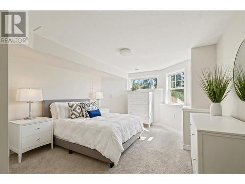 2025 Huckleberry Road, Kelowna, BC - Indoor Photo Showing Bedroom