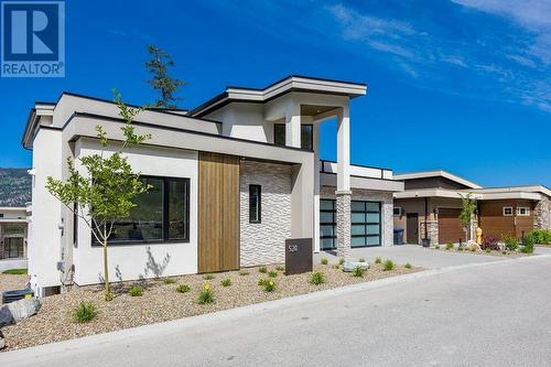 520 Clifton Lane, Kelowna, BC - Outdoor With Facade