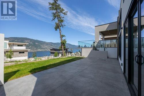 520 Clifton Lane, Kelowna, BC - Outdoor With Body Of Water