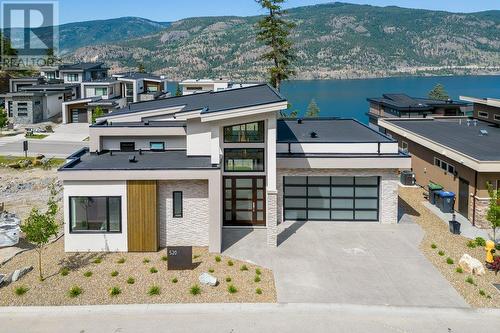 520 Clifton Lane, Kelowna, BC - Outdoor With Body Of Water