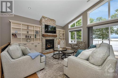 234 Bayview Drive, Ottawa, ON - Indoor Photo Showing Living Room With Fireplace