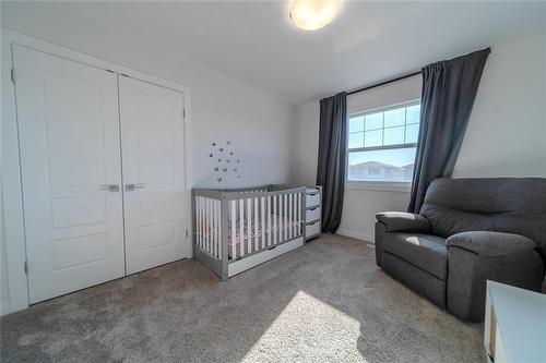 226 Tyson Trail, Winnipeg, MB - Indoor Photo Showing Bedroom