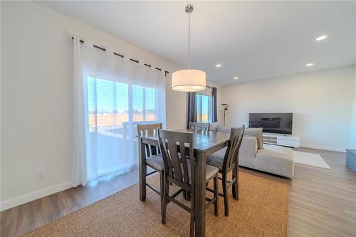 226 Tyson Trail, Winnipeg, MB - Indoor Photo Showing Dining Room