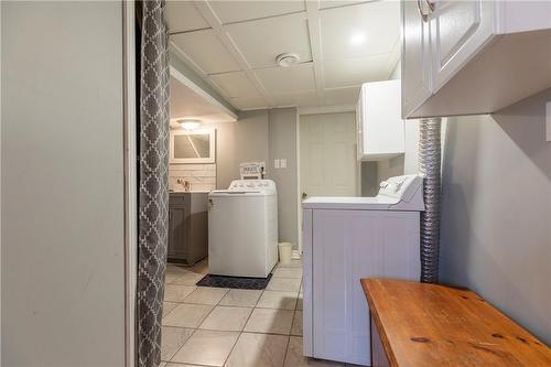 299 Carson Drive, Hamilton, ON - Indoor Photo Showing Laundry Room