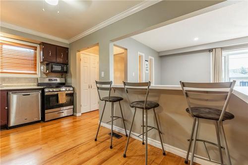 299 Carson Drive, Hamilton, ON - Indoor Photo Showing Kitchen