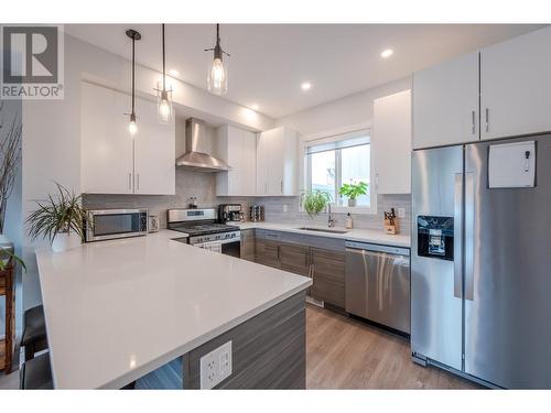 253 Norton Street Unit# 113, Penticton, BC - Indoor Photo Showing Kitchen With Stainless Steel Kitchen With Upgraded Kitchen