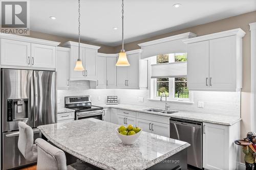 17 Rosslyn Drive, Brighton, ON - Indoor Photo Showing Kitchen With Stainless Steel Kitchen With Double Sink With Upgraded Kitchen