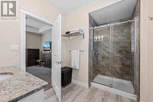 17 Rosslyn Drive, Brighton, ON - Indoor Photo Showing Bathroom