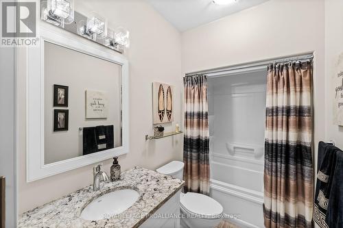 17 Rosslyn Drive, Brighton, ON - Indoor Photo Showing Bathroom