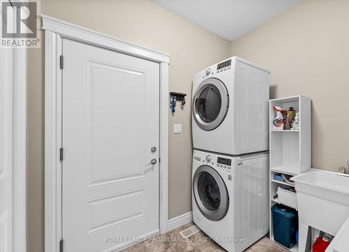 17 Rosslyn Drive, Brighton, ON - Indoor Photo Showing Laundry Room